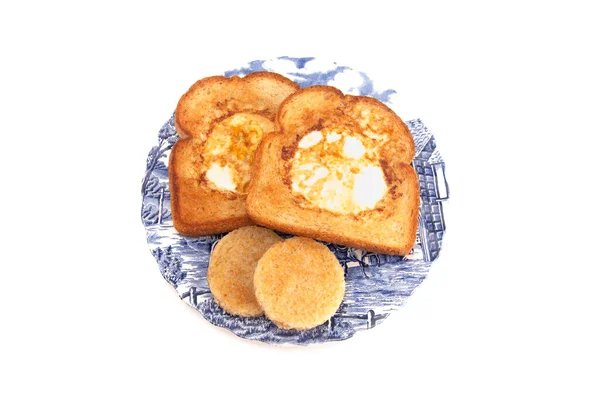 Ägg Stekt Mitten Rostat Bröd Till Frukost — Stockfoto