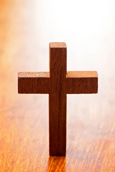 Σταυρός Του Χριστού Φωτίζεται Από Πίσω — Φωτογραφία Αρχείου