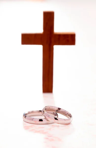 Casamento Cristianismo Anéis Casamento Cruz Cristo — Fotografia de Stock