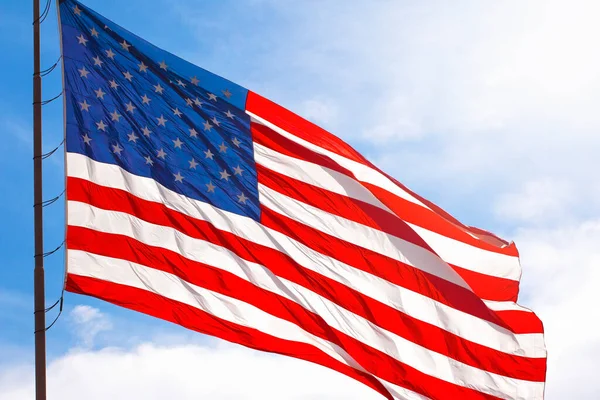 Bandera Americana Roja Blanca Azul Ondeando Viento —  Fotos de Stock
