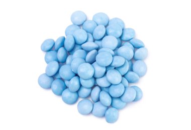 Beyaz Arkaplan 'da Mavi Şeker Üstü Çikolata Mücevherleri