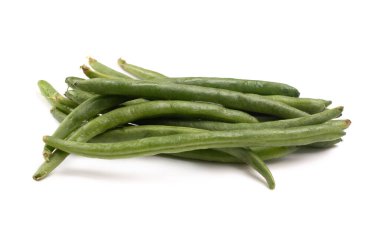 Beyaz Arkaplanda Taze Yeşil Fasulye