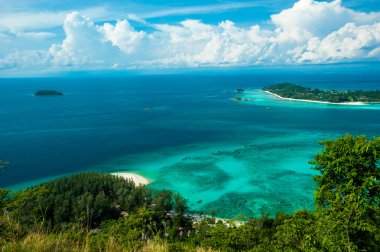 Koh Adang: Bakış açısı Chado cliff Koh Adung, Satun Tayland tarihinde