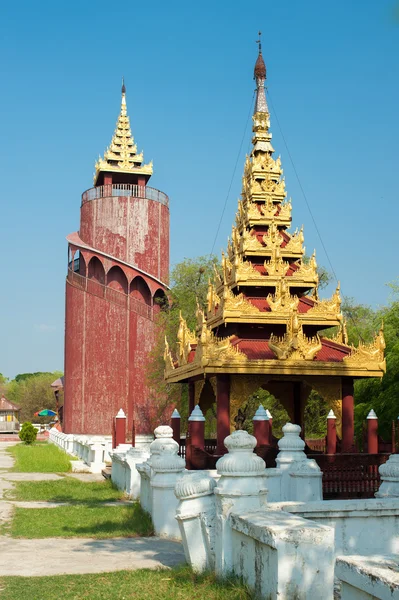 Palacio de Mandalay en la ciudad de Mandalay de Myanmar Birmania — Foto de Stock