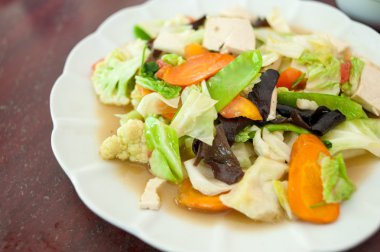 Tavada kızartılmış sebzeler, Tayland Gıda