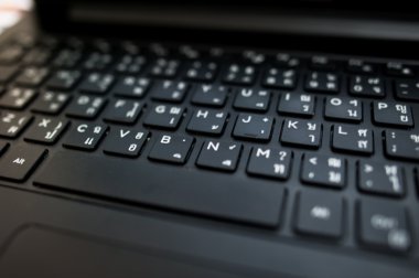 Dizüstü bilgisayar klavye yakın çekim, siyah Tay klavye yakın çekim 