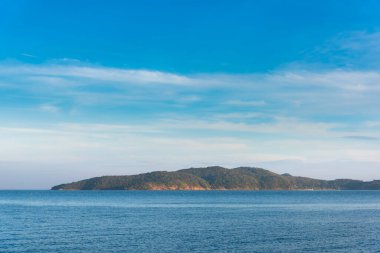 Doğu Tayland, Rayong ilindeki Khao Laem Ya-Mu Ko Samet Ulusal Parkı. Tayland 'daki güzel deniz.