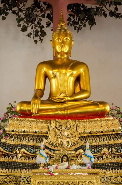 Estátua de Buda em Wat Arun, Bangkok Tailândia — Fotografia de Stock