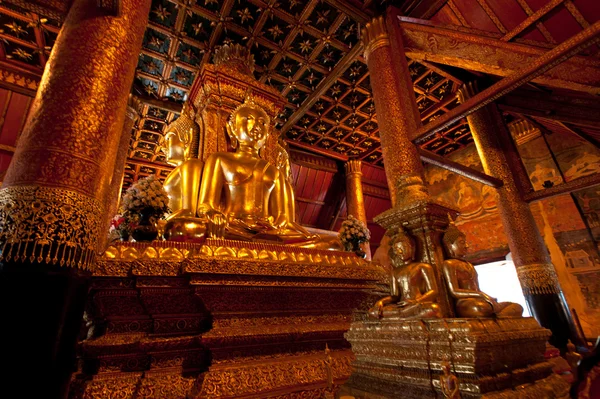 Buda Imagen de Wat Phu Mintr, provincia de Nan, Tailandia — Foto de Stock