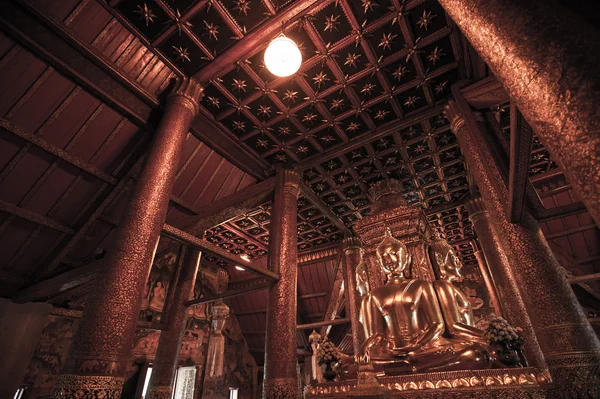 Buda Imagen de Wat Phu Mintr, provincia de Nan, Tailandia — Foto de Stock