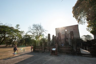 Antik Buda heykeli. Sukhothai tarihi Park, Tayland
