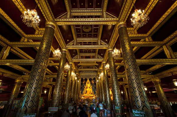 PHITSANULOK - 14 de enero de 2014: La más bella escultura buddha — Foto de Stock