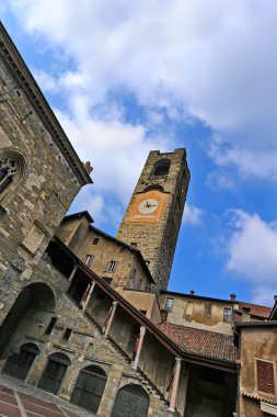 Bergamo Old Town. Piazza Vecchia. Belediye Binası
