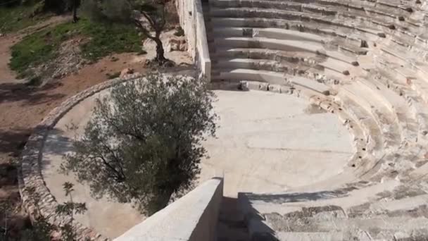 Amphitheater in der Kippe — Stockvideo