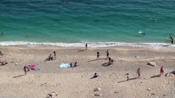 Few people on Kaputas beach top view — Stock Video