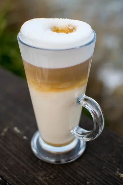 Beker van latte — Stockfoto