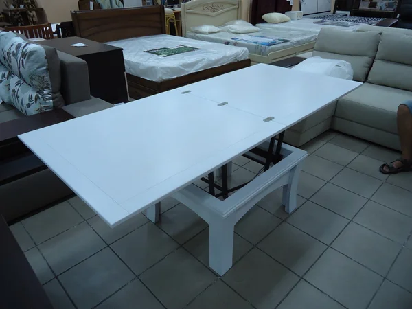 Opvouwbare tafel transformator — Stockfoto