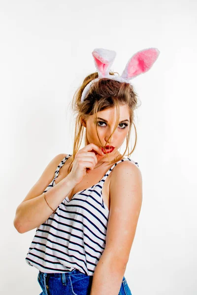 Meisje met konijn oren — Stockfoto
