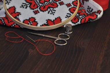 Ahşap hoop öğe işlemeli havlu