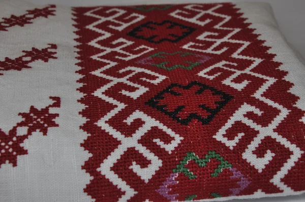 Cross stitch on linen, macro plan