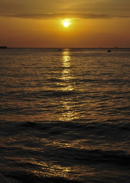 Pôr do sol vista da baía — Fotografia de Stock