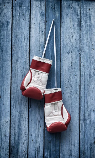 Foto retro de guantes de boxeo —  Fotos de Stock