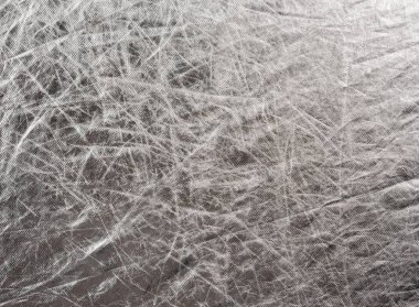 Buruşmuş folyonun gümüş dokusu, tam çerçeve, tasarımcı için element, kapat