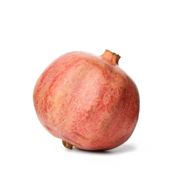 Rund Röd Mogen Granatäpple Frukt Skal Isolerad Vit Bakgrund Närbild — Stockfoto