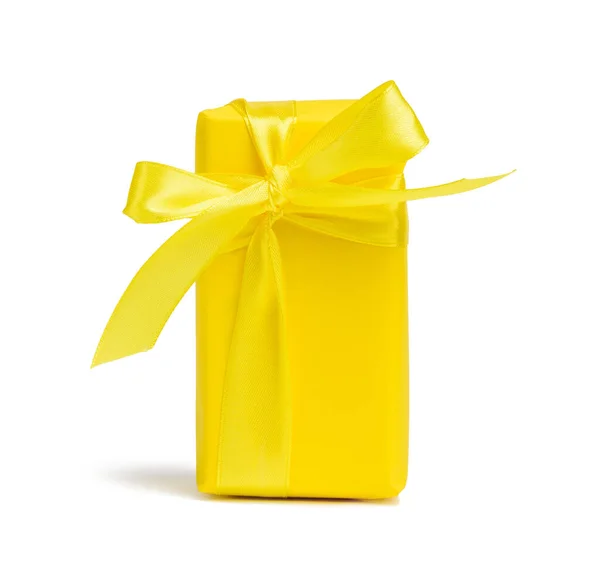 Rectangular Box Gift Wrapped Yellow Paper Tied Silk Yellow Ribbon — Stock Photo, Image