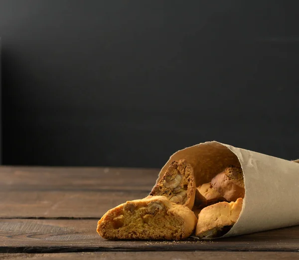 Pedaços Biscoitos Natal Italiano Cozido Forno Biscoitos Fundo Madeira Espaço — Fotografia de Stock