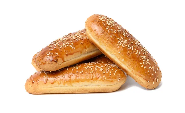 Gebakken Langwerpig Sesam Hotdog Broodje Geïsoleerd Witte Achtergrond Stapel — Stockfoto