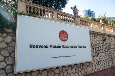 Monako, Monako - 28 Haziran 2025: Villa Sauber 'deki Ulusal Monaco Müzesi' nin giriş belgesi