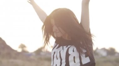 Şort iplik yaz gün yürüyüş sırasında kız