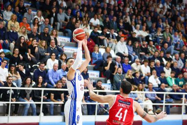 GUARIGLIA RIETI RSR Sebastiani Rieti - Estra Pistoia - Eski Batı Serisi A2 Maschile 2025-2026 - 7. Raunt normal sezon