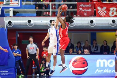 Knight PISTOIA RSR Sebastiani Rieti - Estra Pistoia - Eski Batı Serisi A2 Maschile 2025-2026 - 7. Raunt normal sezon