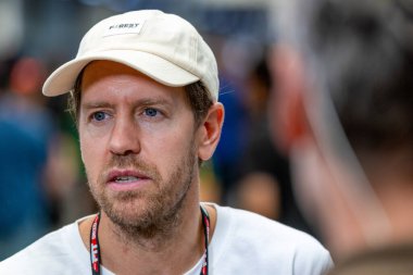 Sebastian Vettel (GER) - Formula 1 MSC Cruises Grande Premio de Sao Paulo 2025, Sao Paulo, Brasil, Autodromo Jose Carlos Pace 6-9 Kasım 2025 tarihleri arasında 4 kez Formula 1 Dünya Şampiyonu oldu. 2025 FIA Formula 1 Dünya Şampiyonunun 21. Raundu