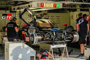 Aston Martin Valkyrie ASTON MARTOR WEC Medya Günü boyunca Bahreyn Uluslararası Pisti 'nde Bapco Enerjileri 8 Saat.