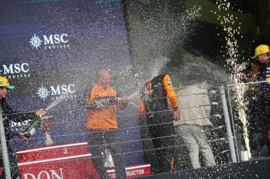 2025 FIA Formula 1 Dünya Şampiyonası 'nın 21. Raundu öncesinde, Autdromo Jos Carlos Pace, So Paulo, Brezilya' da yapılan 2025 Formula 1 Grand Prix Yarışı sırasında