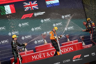 2025 FIA Formula 1 Dünya Şampiyonası 'nın 21. Raundu öncesinde, Autdromo Jos Carlos Pace, So Paulo, Brezilya' da yapılan 2025 Formula 1 Grand Prix Yarışı sırasında 