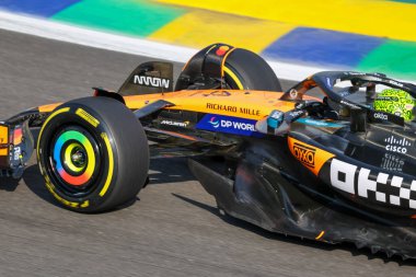  Lando Norris (GBR) - McLaren Formula 1 Takımı - McLaren MCL39 - Mercedes Formula 1 MSC Cruises Grande Premio de Sao Paulo 2025, Sao Paulo, Brasil, Autodromo Jose Carlos Pace 6-9 Kasım 2025 tarihleri arasında. 2025 FIA 'nın 21. Raundu