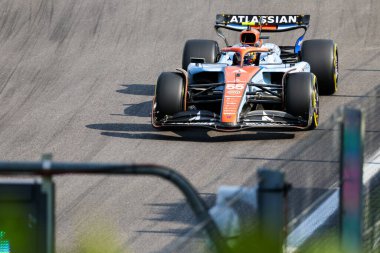  Carlos Sainz Jr. (ESP) - Williams Racing - Williams FW47 - Mercedes Formula 1 MSC Cruises Grande de de Sao Paulo 2025, Sao Paulo, Brasil, Autodromo Jose Carlos Pace 6-9 Kasım 2025 tarihleri arasında. Round 21 of 24 the 2025 FIA Fo