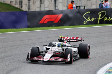 Oliver Bearman (GBR) - Formula 1 MSC Cruises Grande Premio de Sao Paulo 2025, Sao Paulo, Brasil, Autodromo Jose Carlos Pace 'in 6-9 Kasım 2025 tarihleri arasındaki ön eleme oturumunda Haas F1 Takımı. 2025 FIA Formula 1 Dünya Cha Turu 21.
