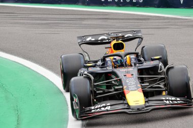  Max Verstappen (NED) - Oracle Red Bull Racing - Red Bull RB21 - Honda RBPT Formula 1 MSC Cruises So Paulo Grand Prix 2025, Jos Carlos Pace, So Paulo, Brezilya, 2025 FIA Formula 1 'in 21. Raundunun önünde 