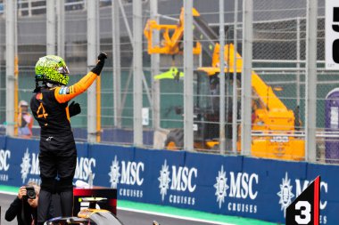  Lando Norris (GBR) - McLaren Formula 1 Takımı - McLaren MCL39 - Mercedes Formula 1 MSC Cruises Grande Premio de Sao Paulo 2025, Sao Paulo, Brasil, Autodromo Jose Carlos Pace 6-9 Kasım 2025 tarihleri arasında. 2025 FIA Formülünün 21. Raundu