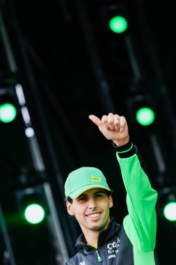 Gabriel Bortoleto (BRA) Formula 1 MSC Cruises Grande de Sao Paulo 2025, Sao Paulo, Brasil, Autodromo Jose Carlos Pace 6-9 Kasım 2025 tarihleri arasında fan sahnesinde F1 Takım Sauber. 2025 FIA Formülünün 21. Raundu 