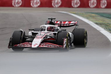  Esteban Ocon (FRA) - Haas F1 Takımı - Haas VF-25 - Ferrari Formula 1 MSC Cruises So Paulo Grand Prix 2025, Jos Carlos Pace, So Paulo, Brezilya, 2025 FIA Formula 1 Dünya Şampiyonası 'nın 21. turu öncesinde 