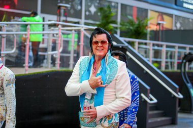 Las Vegas F1 Paddock Atmosfer Elvis Presley benzeri Formula 1 Heineken Las Vegas Grand Prix 2025 Las Vegas Strip Pisti 'nde, 2025 FIA Formula 1 Dünya Şampiyonası' nın (20-23 Kasım 2025) 22.)