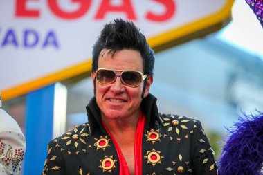 Las Vegas F1 Paddock Atmosferi Elvis Presley 'in benzerliği Formula 1 Heineken Las Vegas Grand Prix 2025 Las Vegas Strip Pisti' nde düzenlenen 2025 FIA Formula 1 Dünya Şampiyonası 'nın (20-23 Kasım 202) 22.