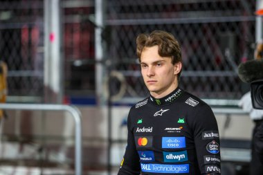 Oscar Piastri (AUS) - McLaren Formula 1 Takımı - McLaren MCL39 - Mercedes Formula 1 Las Vegas Grand Prix 2025 Las Vegas Strip Pisti 'nde Cuma günü, 2025 FIA Formula 1 Dünya Şampiyonası' nın 22. Raundu (Kasım) öncesinde