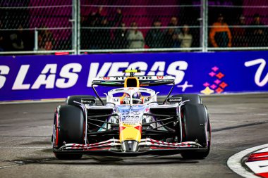 Liam Lawson (NZL) - Visa Cash App RB F1 Team - RB VCARB02 - Honda RBPT Formula 1 Heineken Las Vegas Grand Prix 2025, Las Vegas Strip Circuit, 2025 FIA Formula 1 Dünya Şampiyonası 'nın 22. Raundu öncesinde 